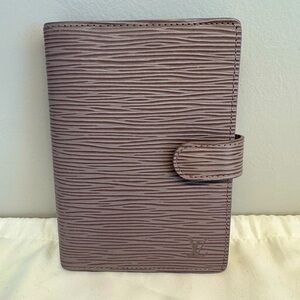 💜SOLD💜Louis Vuitton Lilac Agenda PM